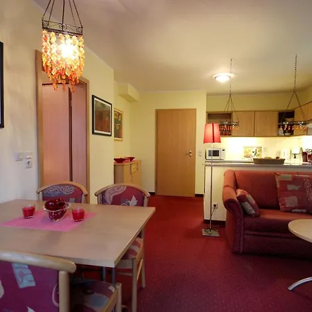 Schloesschen Am Schmachter By Rujana Binz